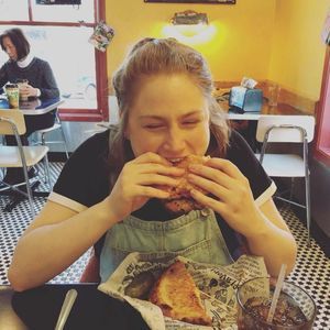 Meet your Posher, Ariel